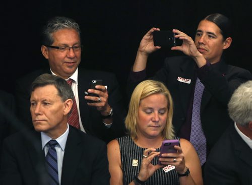 MP's take a picture prior to a swearing-in ceremony on Parliament Hill. (File- Winnipeg Free Press)